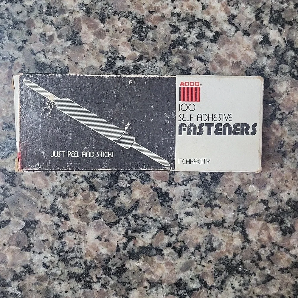 ACCO 100 self adhesive Fasteners 1